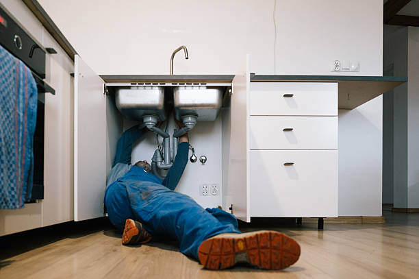Professional Leak Detection technician working in Mannford, OK